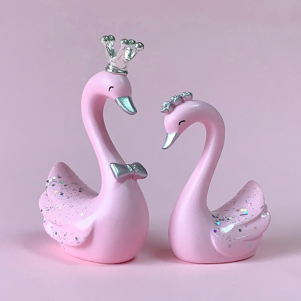 Swan Decoration B